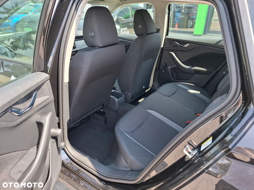 Skoda Kamiq 1.0 TSI Essence - 17