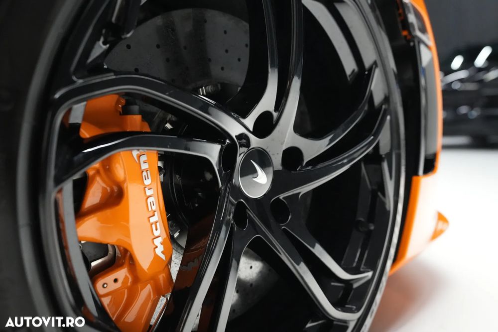McLaren altul - 16