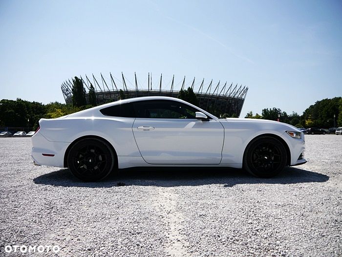 Ford Mustang 3.7 V6 Premium - 14