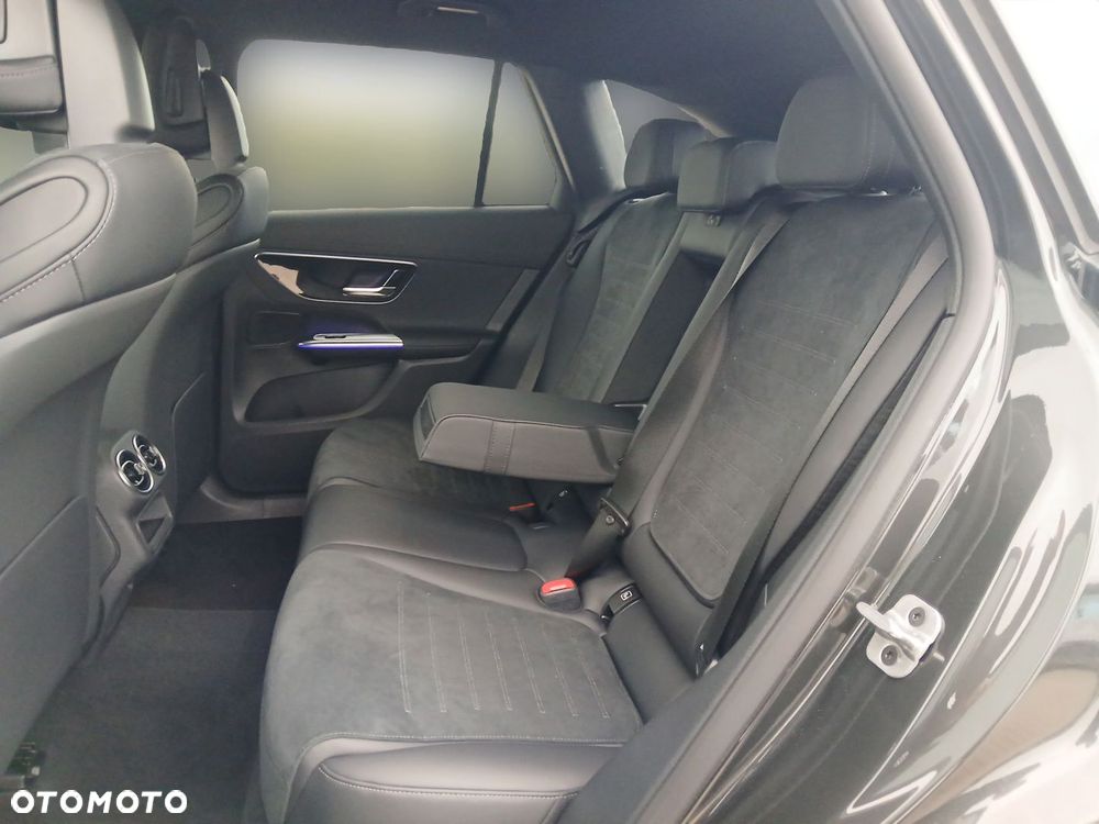 Mercedes-Benz GLC 300 e 4-Matic AMG Line - 19
