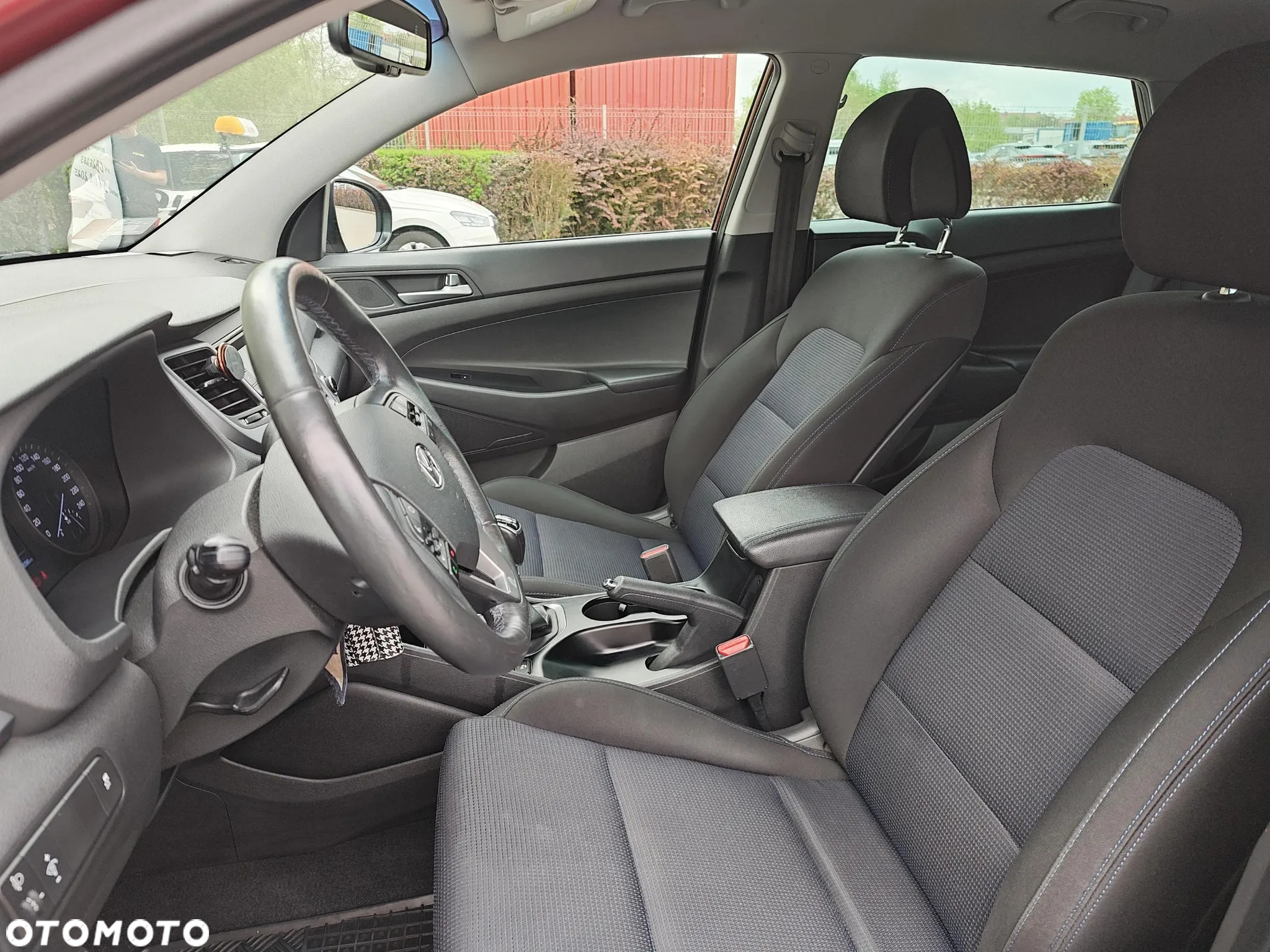 Hyundai Tucson 1.7 CRDI BlueDrive Comfort 2WD - 13