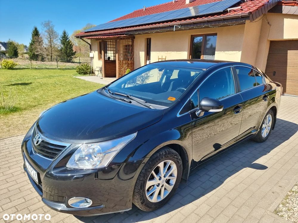 Toyota Avensis - 1