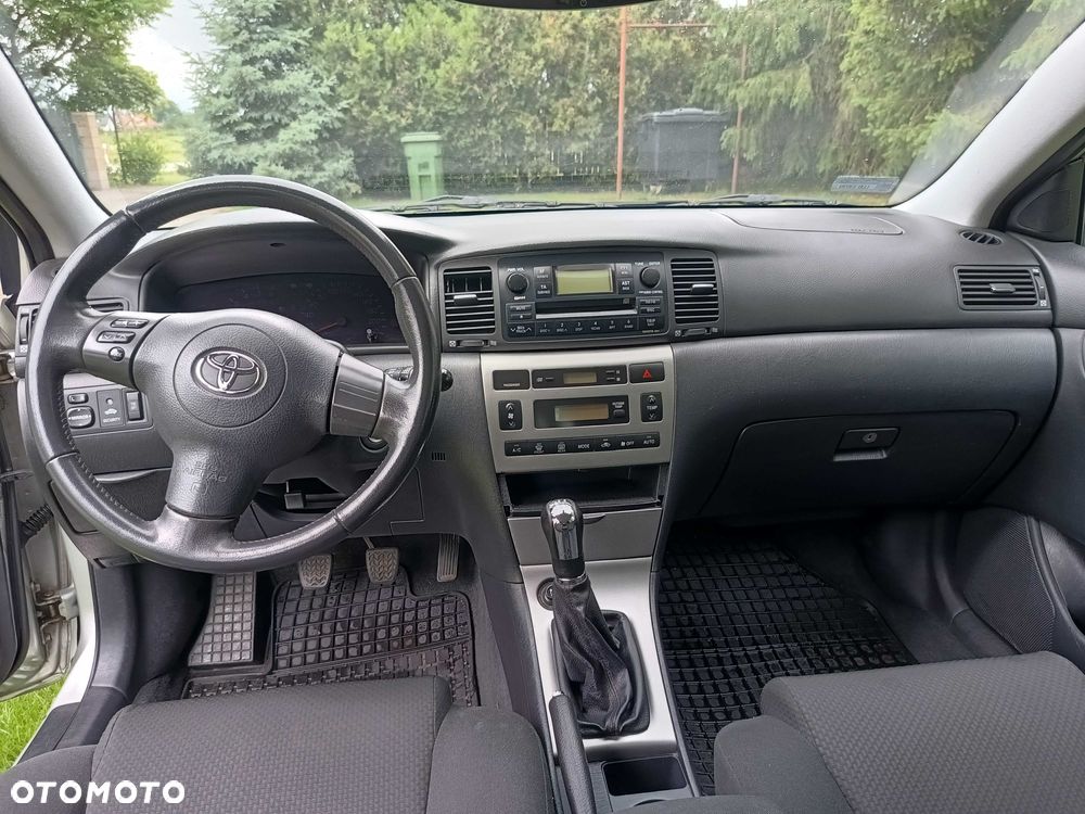 Toyota Corolla - 6