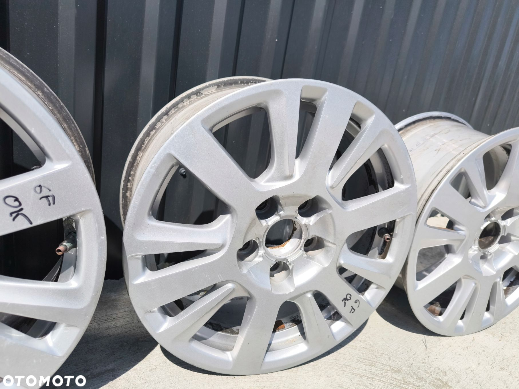 FELGA FELGI VW AUDI A3 A4 A6 ITP 7.0J R16 ET42 4F0601025CF *6F* - 6