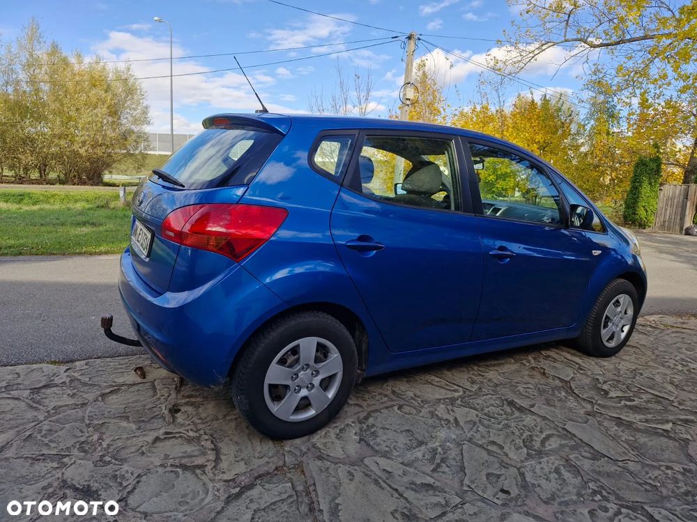 Kia Venga 1.4 CVVT Business Line - 12