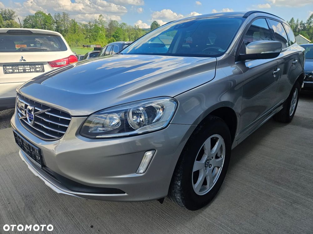 Volvo XC 60 D4 Momentum - 1