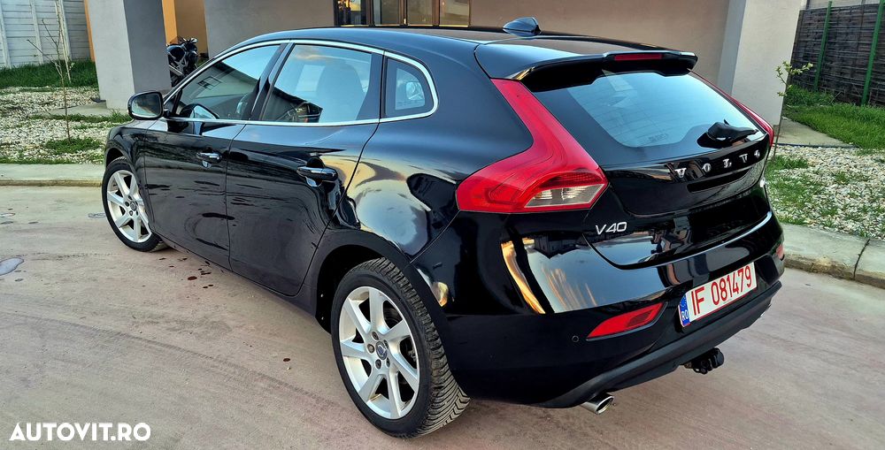 Volvo V40 D4 VEA Momentum - 3