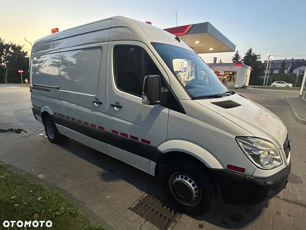 Mercedes-Benz Sprinter 515 - 18