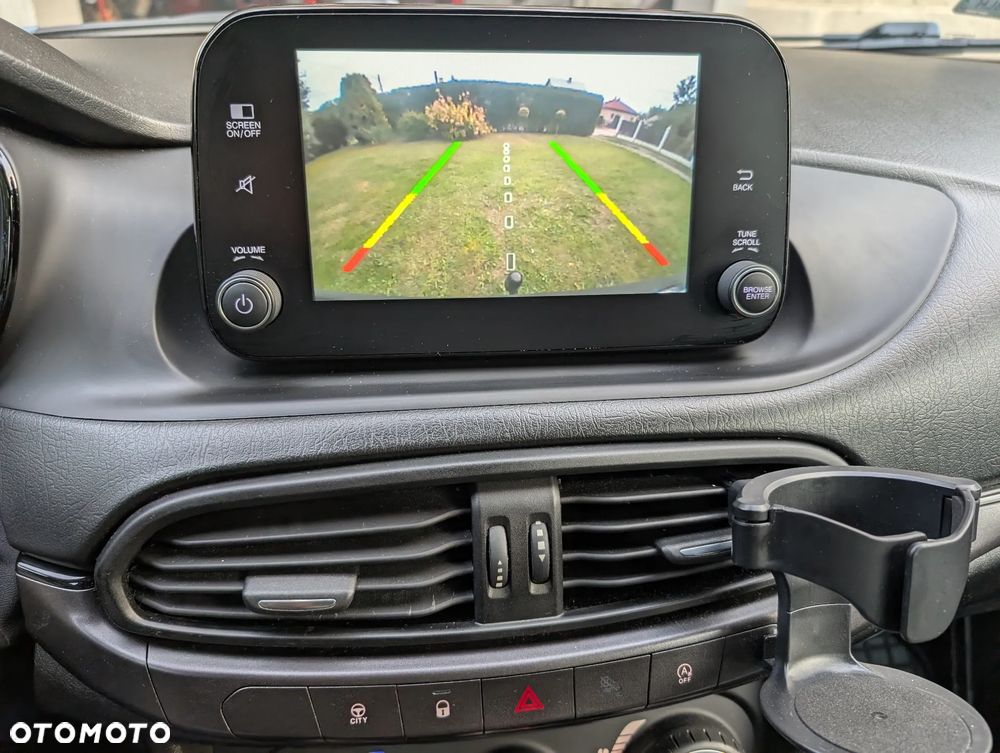 Fiat Tipo - 18