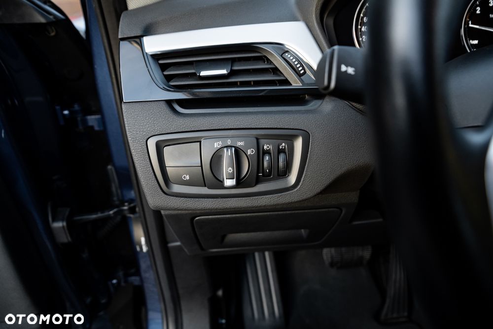 BMW X1 xDrive20i Sport - 30