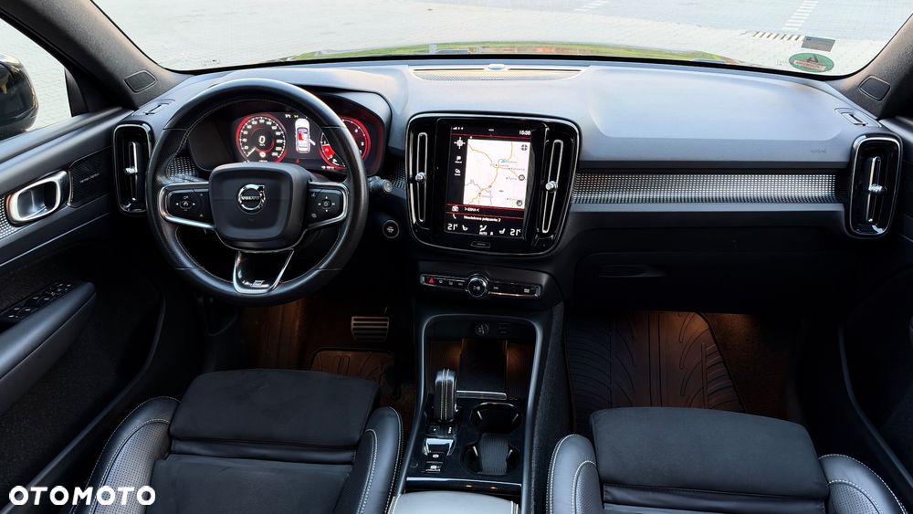 Volvo XC 40 D4 AWD Geartronic R-Design - 33