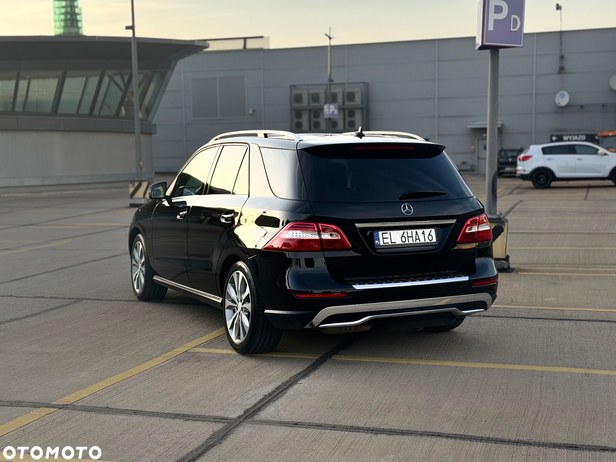 Mercedes-Benz ML 350 BlueTec 4-Matic - 13