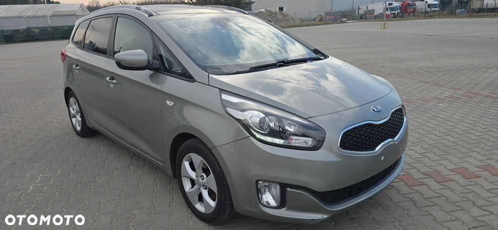 Kia Carens 1.7 CRDi 115 Dream-Team Edition - 2