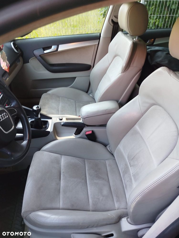 Audi A3 Sportback 1.6 TDI DPF Ambition - 6