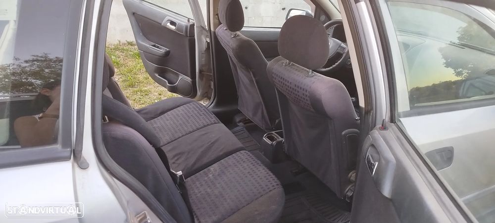 Opel Astra Caravan 1.4i 16V - 7