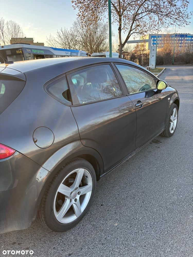 Seat Leon 1.8 TSI Style DSG - 4