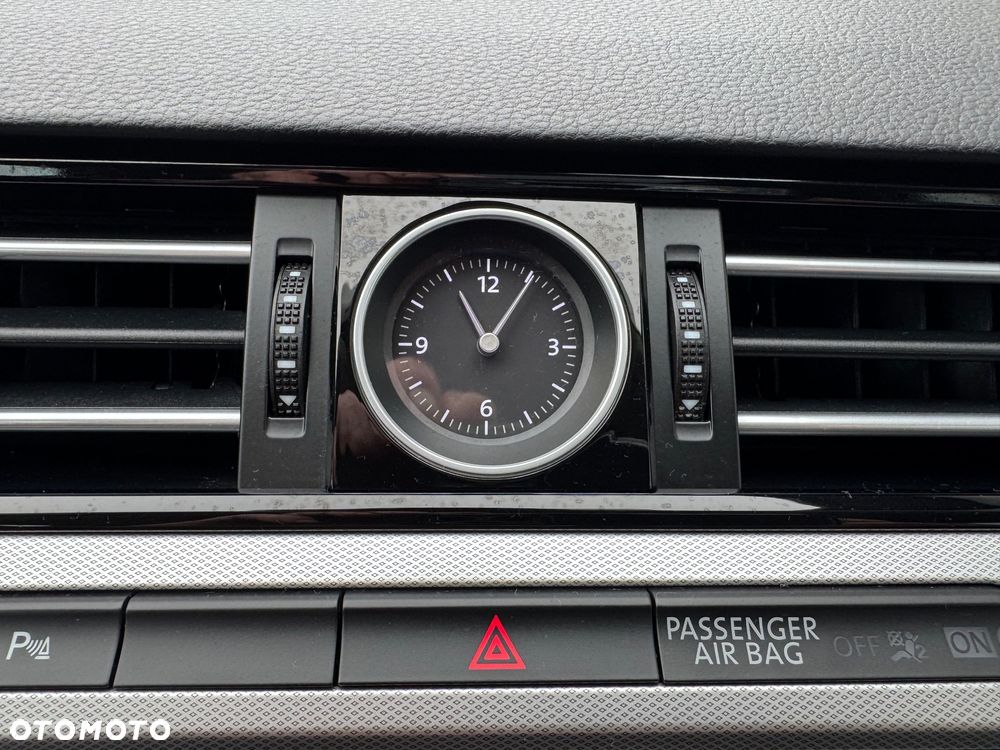 Volkswagen Passat Variant 2.0 TDI SCR DSG 4Motion Elegance - 37