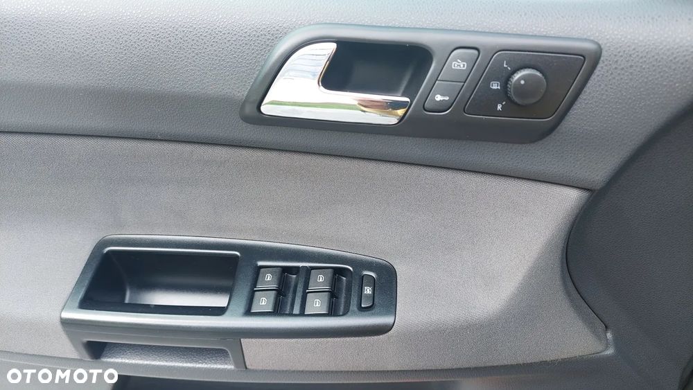 Volkswagen Polo - 13