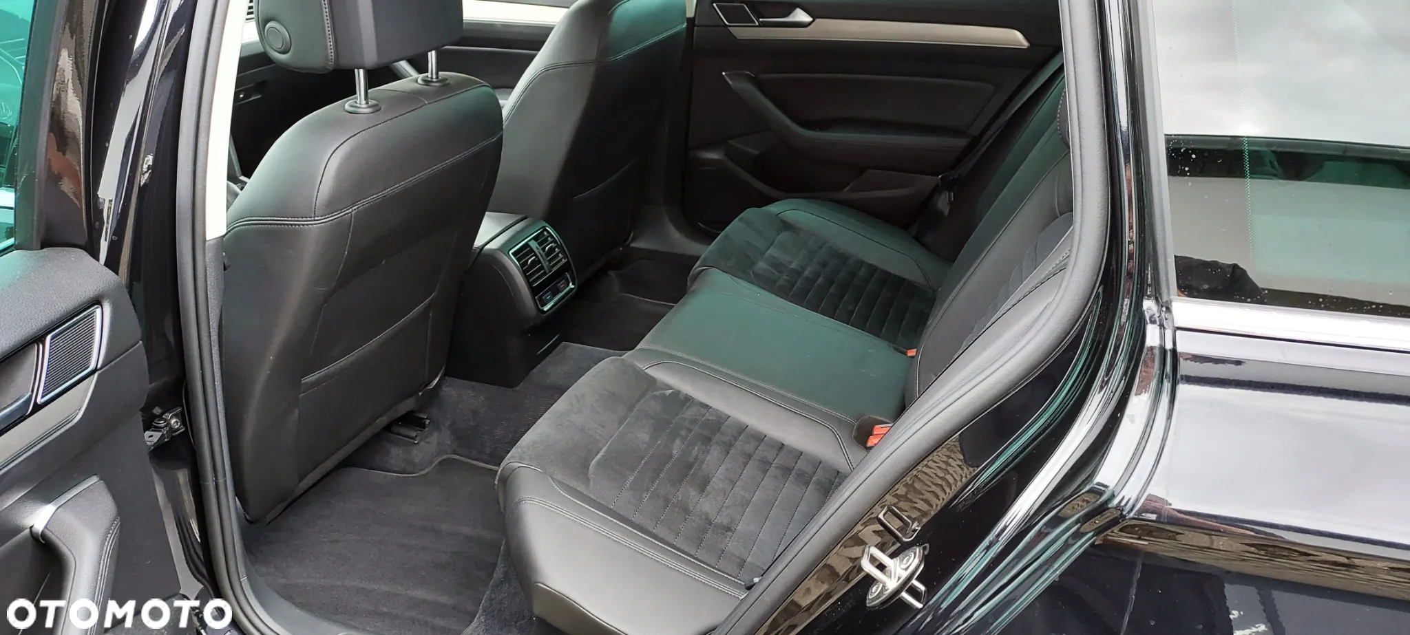 Volkswagen Passat - 30