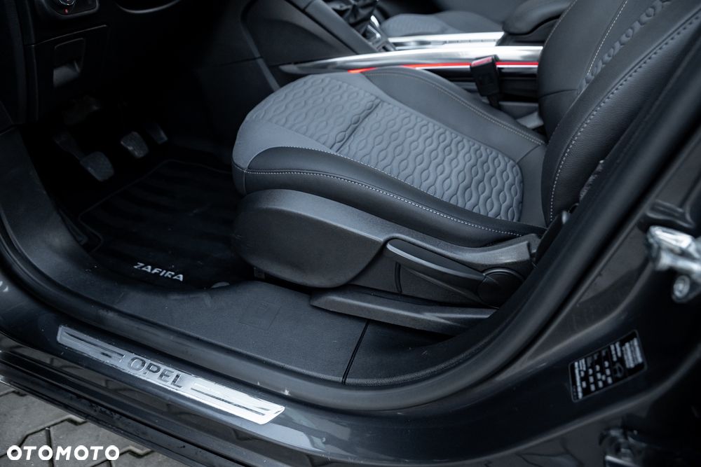 Opel Zafira 1.4 T Cosmo - 18