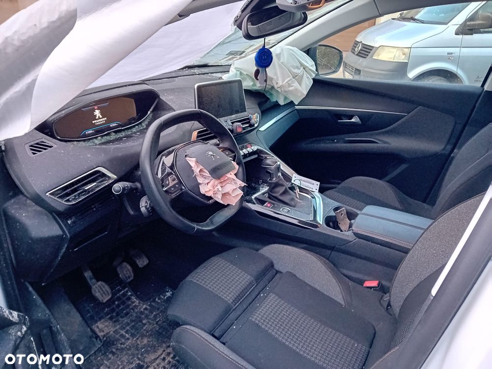 Peugeot 3008 1.2 PureTech GT S&S EAT8 - 9