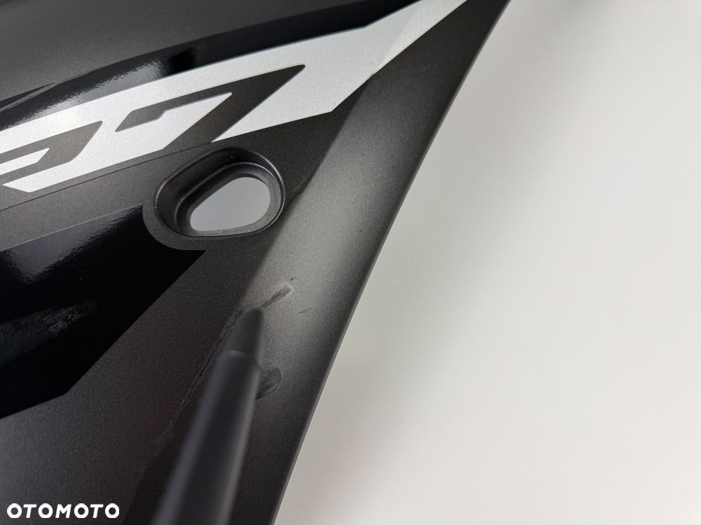Prawa boczna owiewka bok Yamaha YZF-R7 2022- - 14