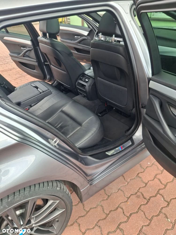 BMW Seria 5 530d xDrive - 13