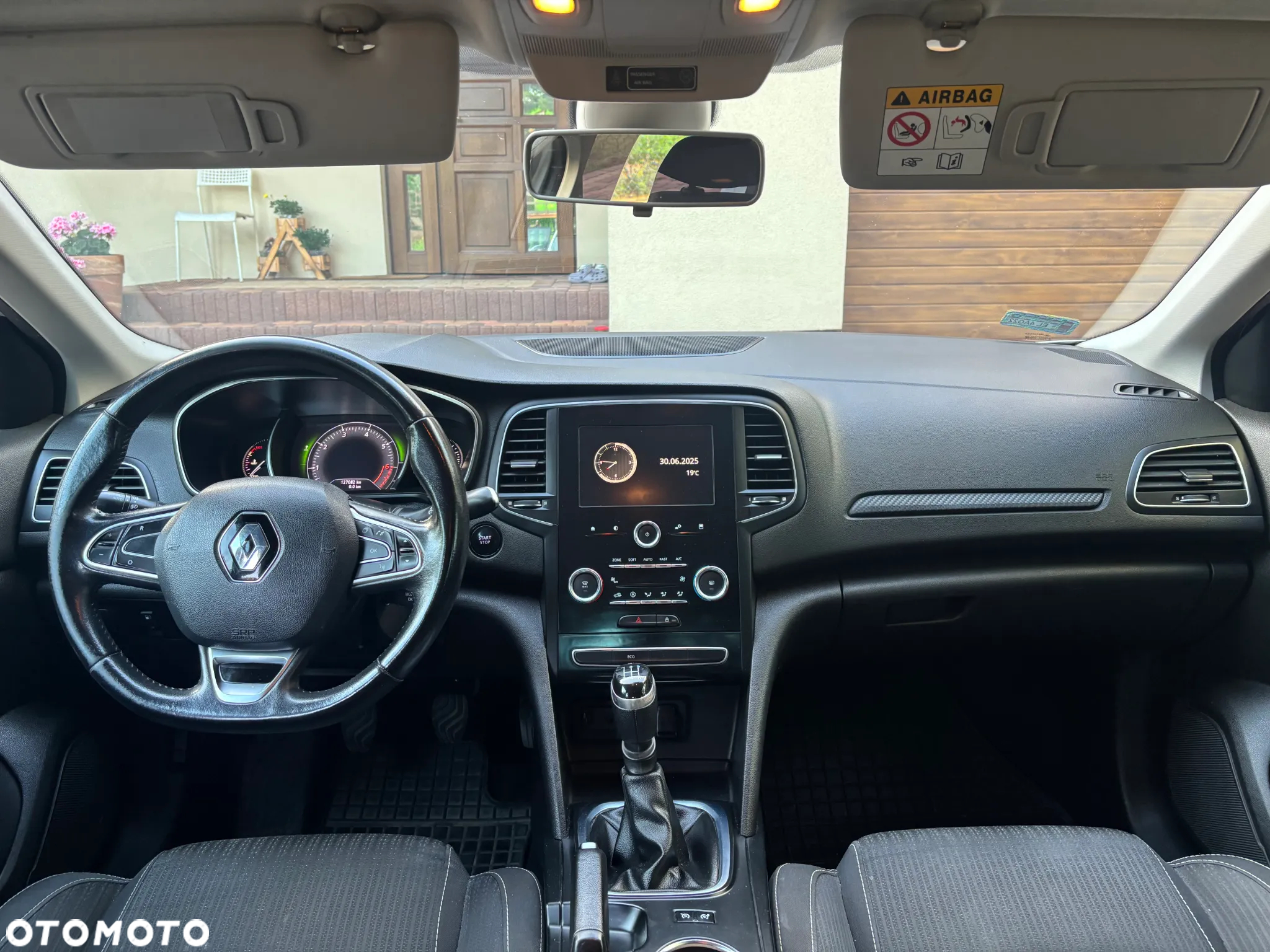 Renault Megane 1.6 SCe Limited - 12