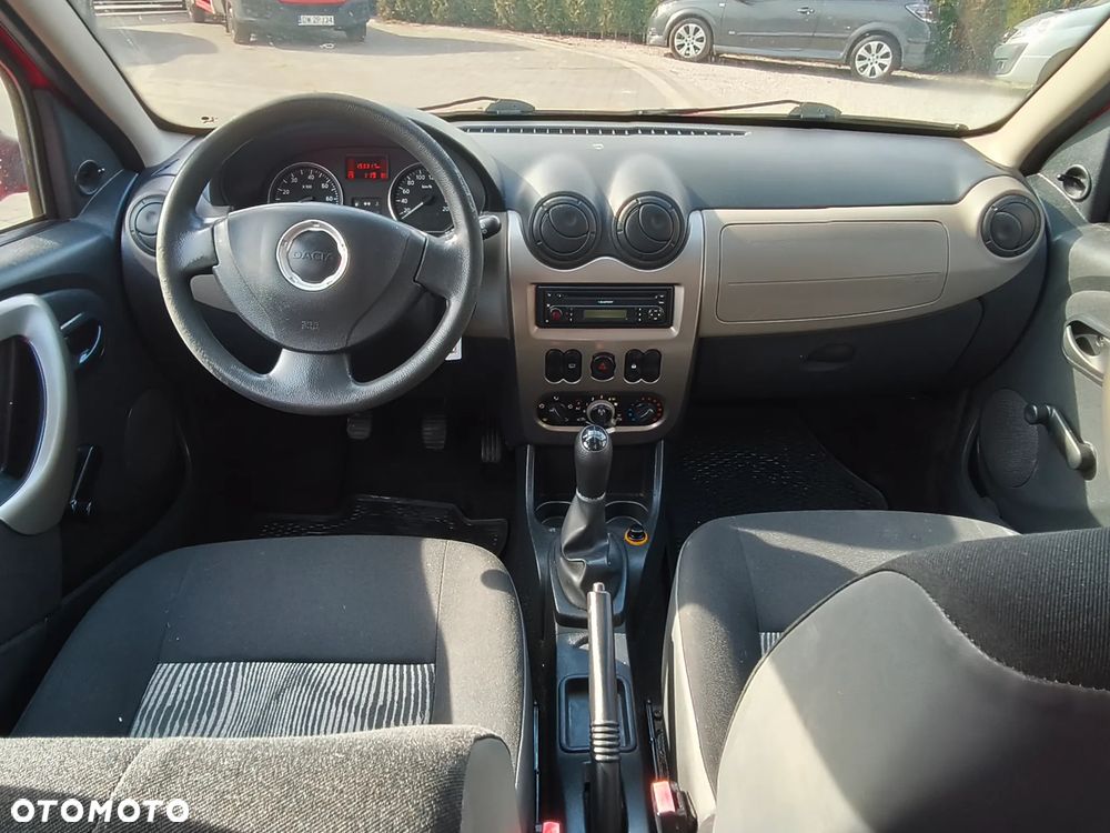 Dacia Sandero - 8