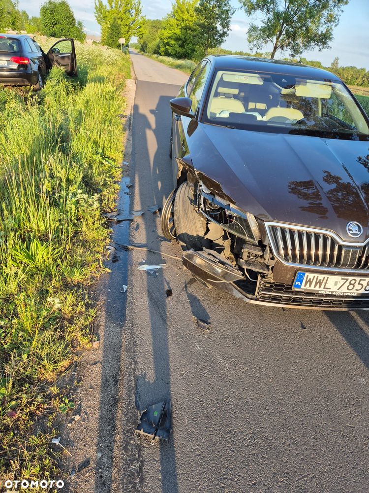 Skoda Superb 2.0 TDI 4x4 L&K DSG - 1