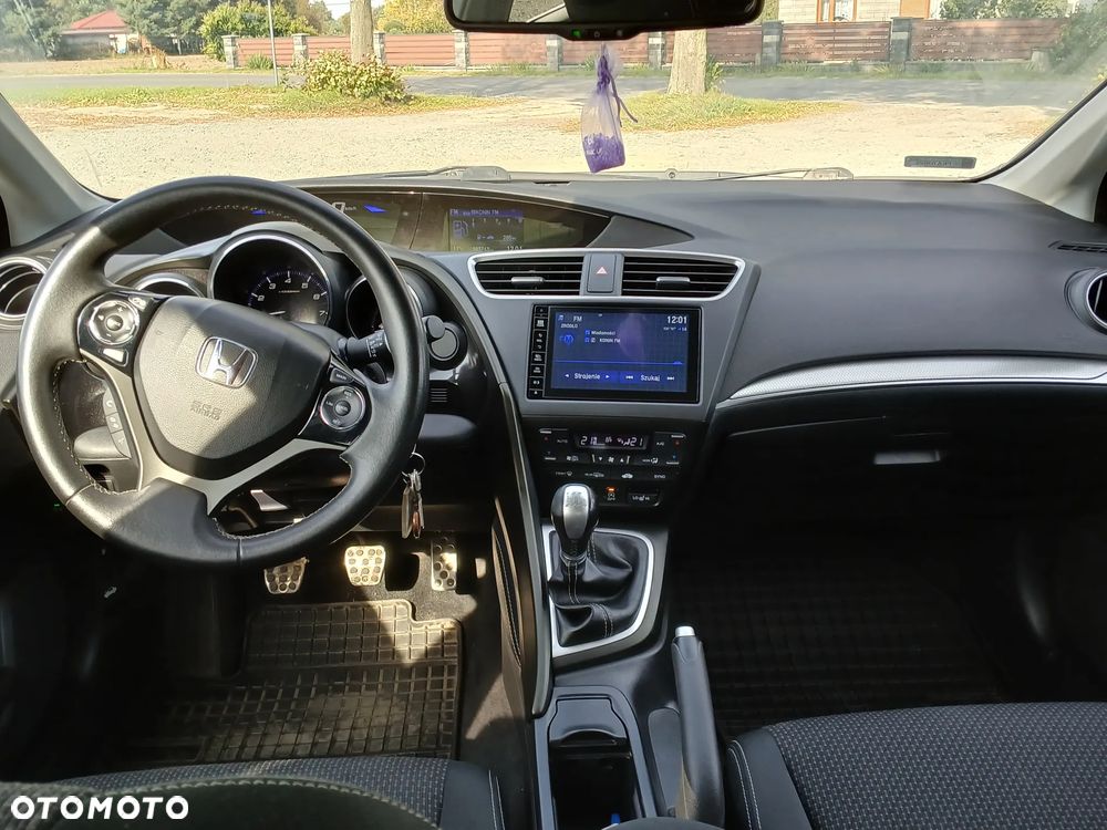 Honda Civic 1.8 Lifestyle Navi + Leather + ADAS - 8