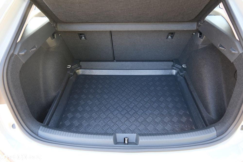 Volkswagen Taigo 1.0 TSI Life DSG - 23