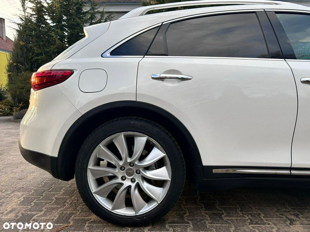 Infiniti QX70 3.7 AWD S Premium - 26
