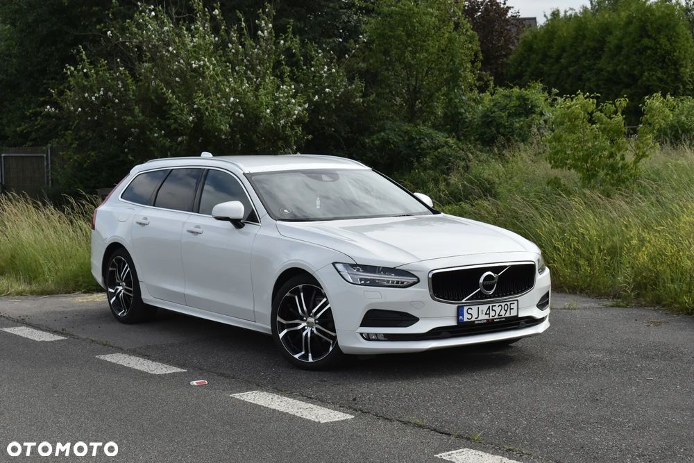 Volvo V90 D4 Momentum Pro - 1