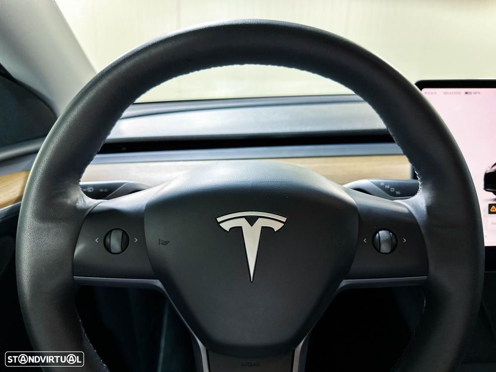 Tesla Model Y Long Range Dual Motor AWD - 45