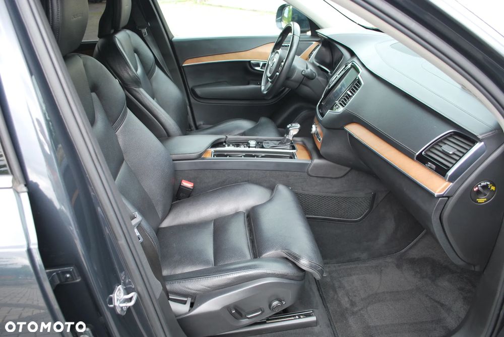 Volvo XC 90 D5 AWD Inscription 7os - 21