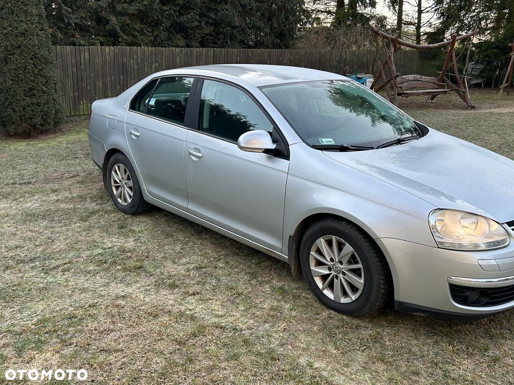 Volkswagen Jetta 1.9 TDI Comfortline - 8