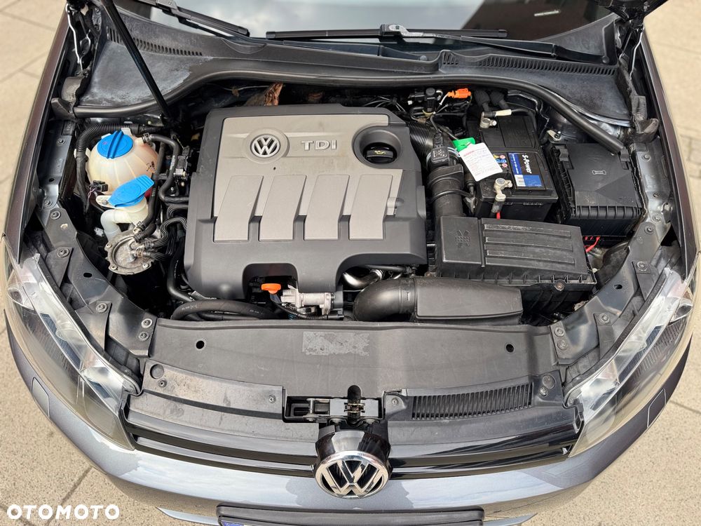 Volkswagen Golf 1.6 TDI DPF BlueMotion Technology MATCH - 19