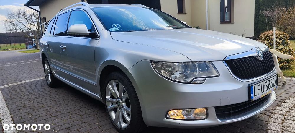 Skoda Superb 2.0 TDI DSG Ambition - 8
