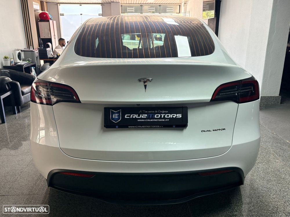 Tesla Model Y Long Range Tração Integral — fotografia 5