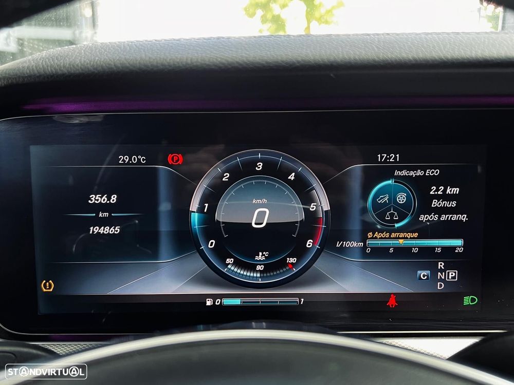 Mercedes-Benz E 220 d AMG Line - 24