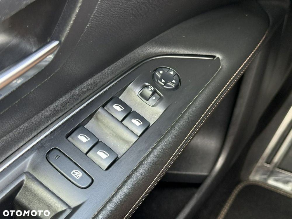 Peugeot 3008 BlueHDi 180 Stop & Start EAT8 GT - 17