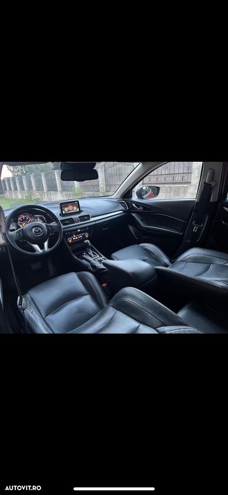 Mazda 3 - 10