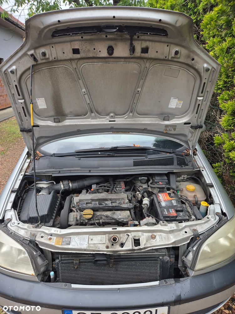 Opel Zafira 1.8 16V Comfort - 4