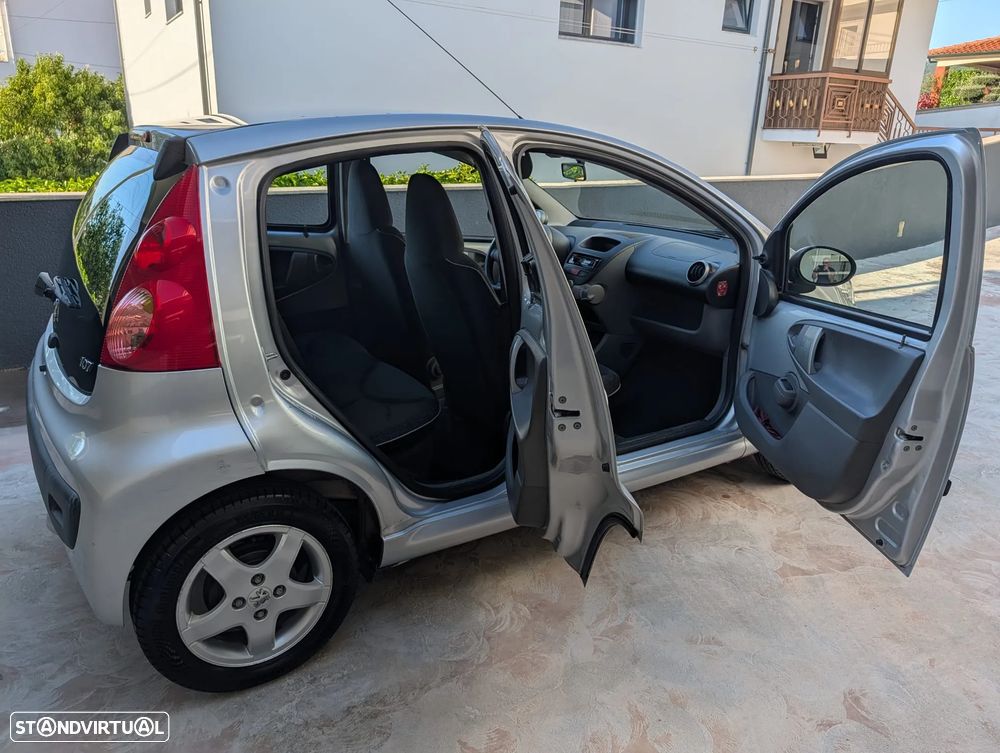 Peugeot 107 1.0 Black&Silver - 9