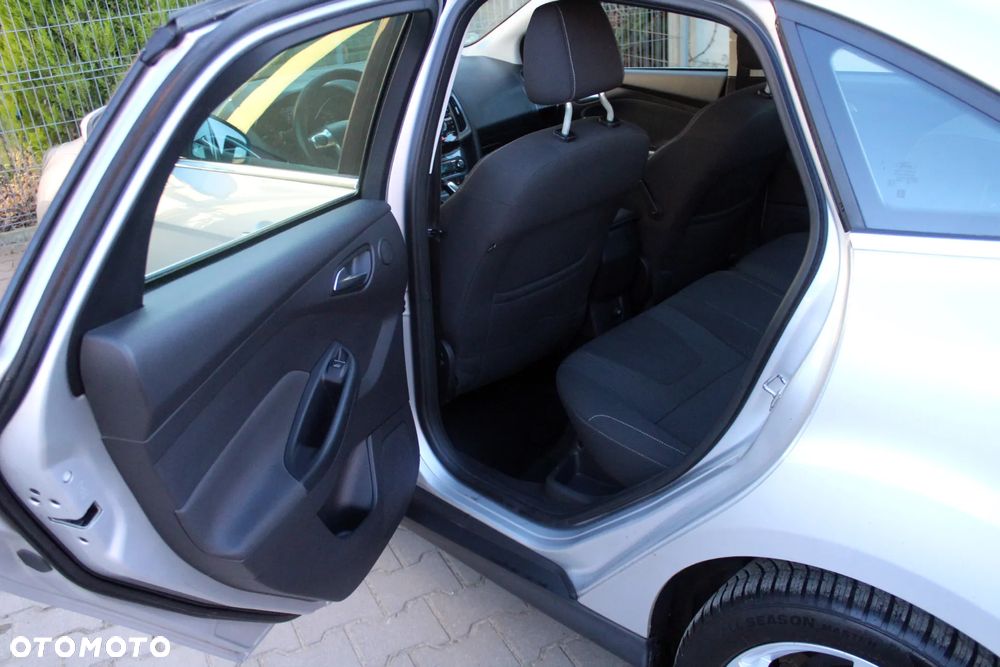 Ford Focus 1.6 EcoBoost Start-Stopp-System SYNC Edition - 3