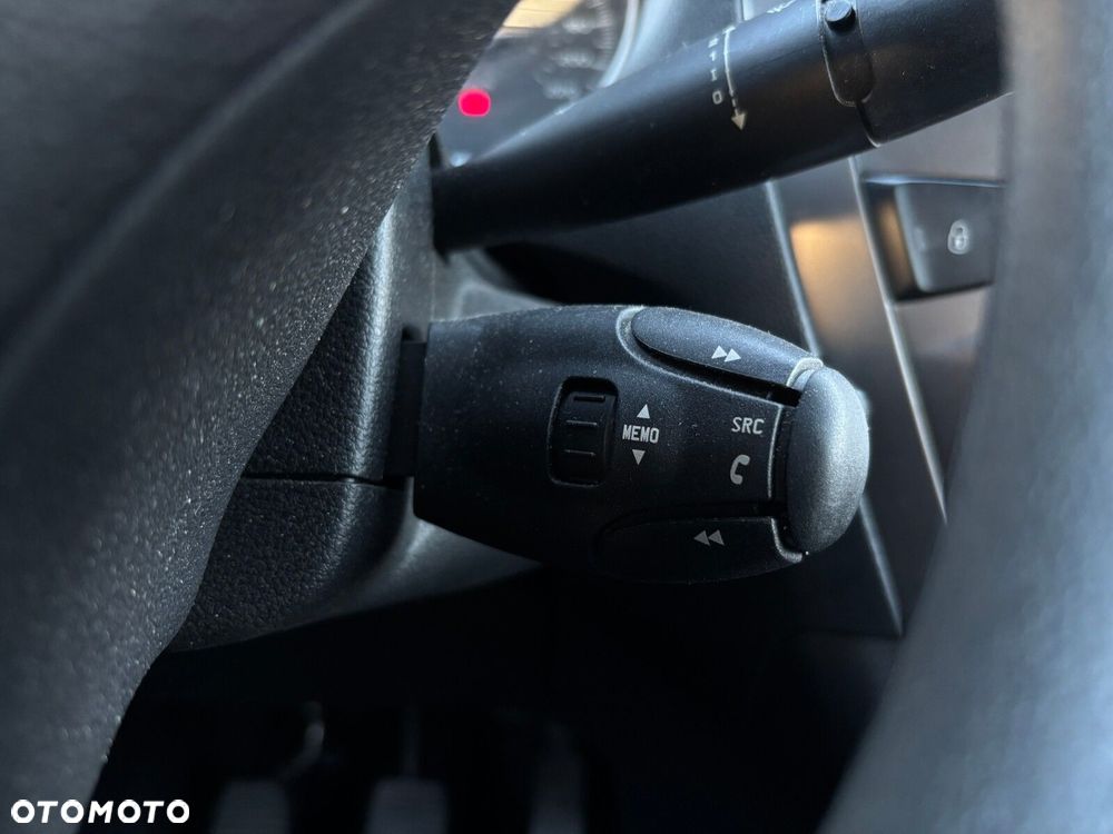 Peugeot 301 1.2 PureTech Access - 17
