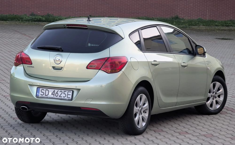 Opel Astra 1.4 T Active - 24