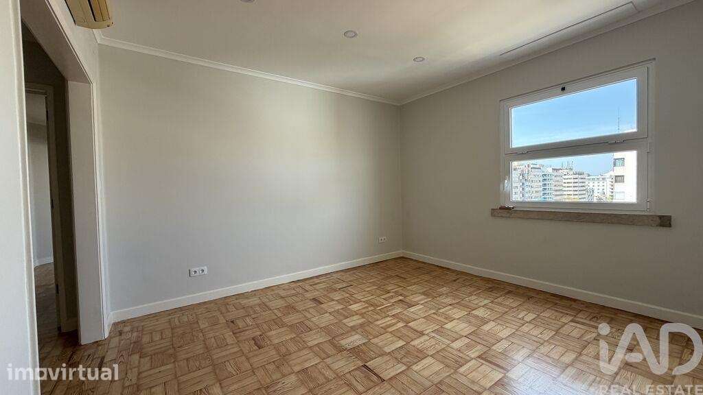 Apartamento T2 em Avenidas Novas de 88,00 m2 - Grande imagem: 4/28