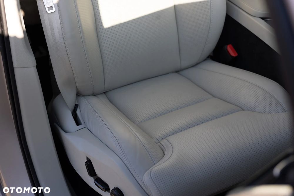 Volvo XC 90 B5 B AWD Ultra Bright - 21